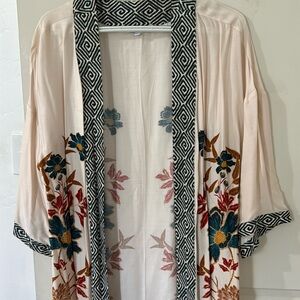 Womens floral kimono
